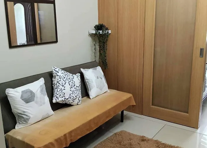 Serene Pasay Getaway - Entire For Rent Apartment Manila